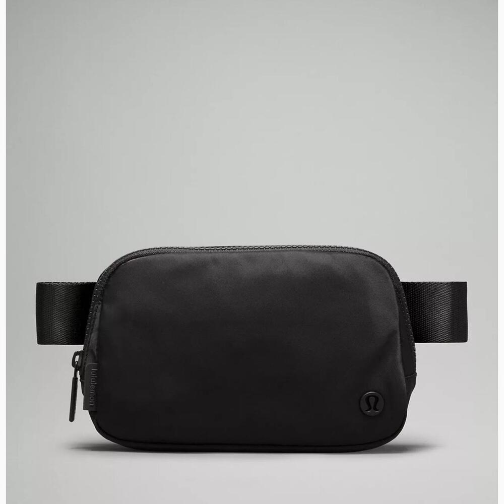 Lululemon Women's Black Bag